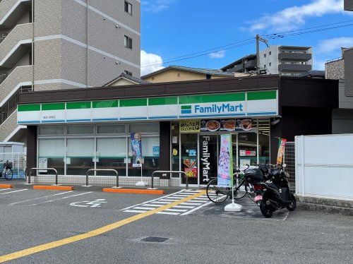 コンビニ　ファミリーマート 西淀川野里店（コンビニ）まで593m