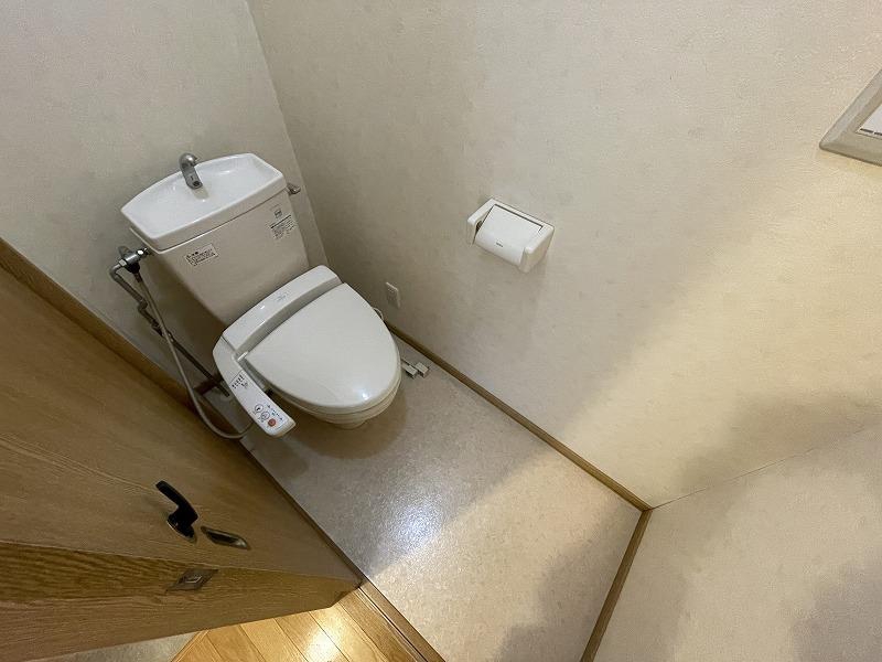 トイレ　トイレ