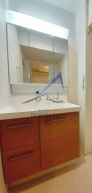 洗面設備　洗面台です。