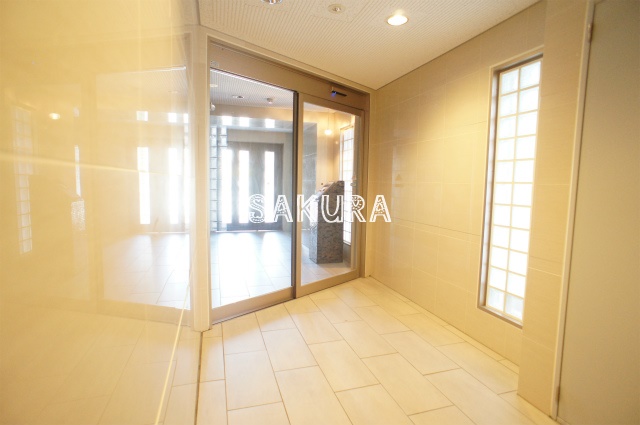 セキュリティ　不審者、勧誘員をシャットアウトできるオートロックです♪