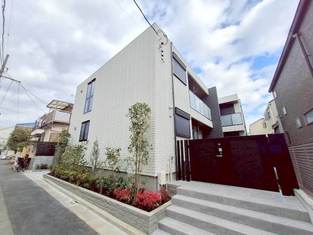 建物外観　新築即入居可♪省エネ性に優れた旭化成ヘーベルメゾンのペット共