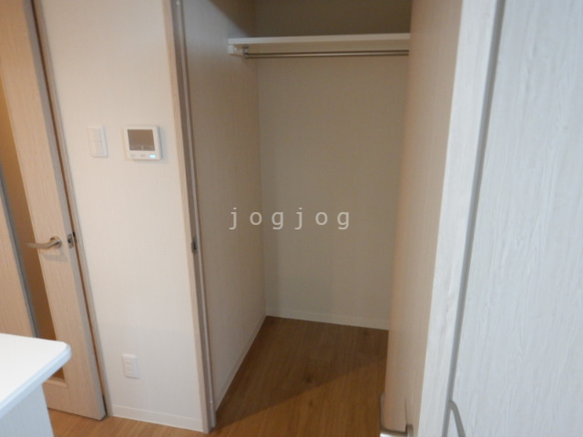 収納　奥行きがあり収納量豊富♪