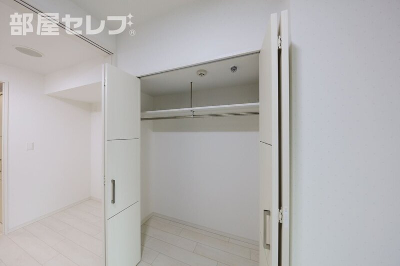 収納　８０３号室写真