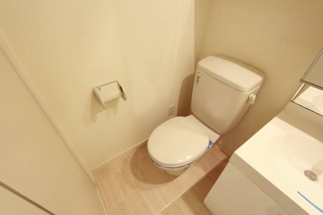 トイレ　※１０２号室室内参照