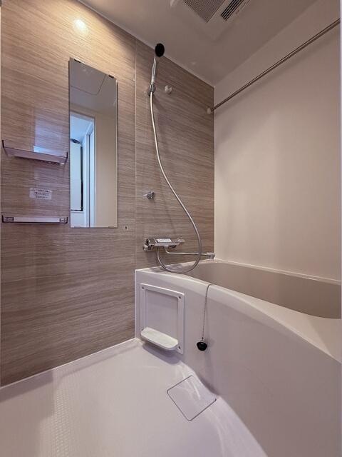 バス・シャワールーム　?