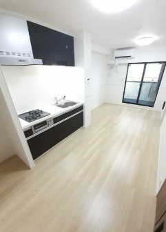 キッチン　☆広々としたリビング☆