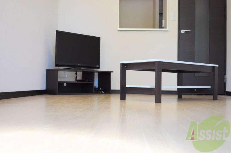 居室・リビング　３２型のＴＶが付いており居室も十分な広さです♪