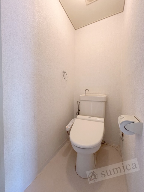 トイレ　セパレートでゆったり使えます♪♪