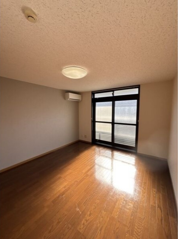 居室・リビング　図面と現状に相違がある場合には現状を優先