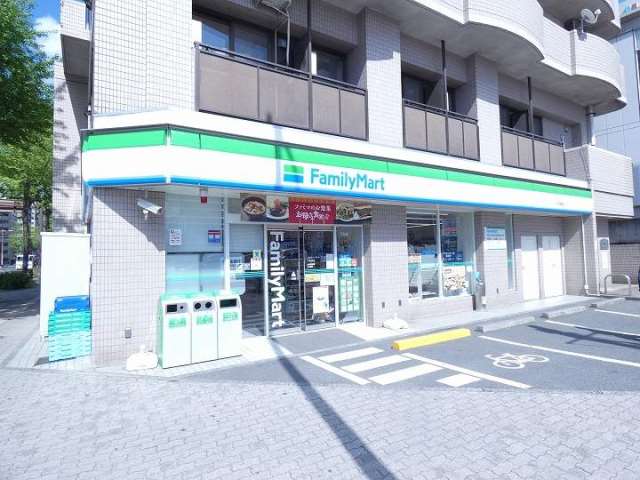 コンビニ　ファミリーマート平田橋店（コンビニ）まで394m