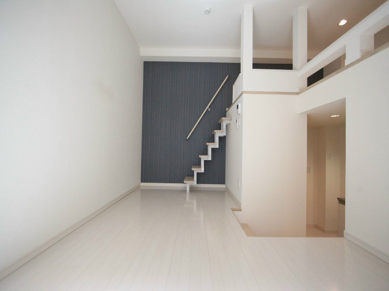 その他　洋室6.7帖　上階ロフト5.7帖（収納でも部屋でも使えます）