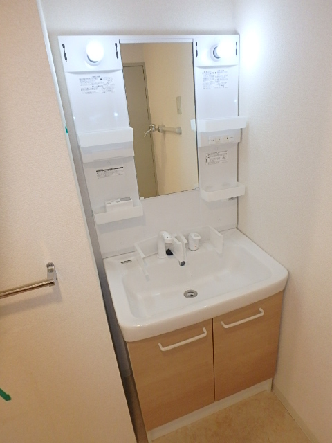 洗面設備　シャンプードレッサー必須ですね