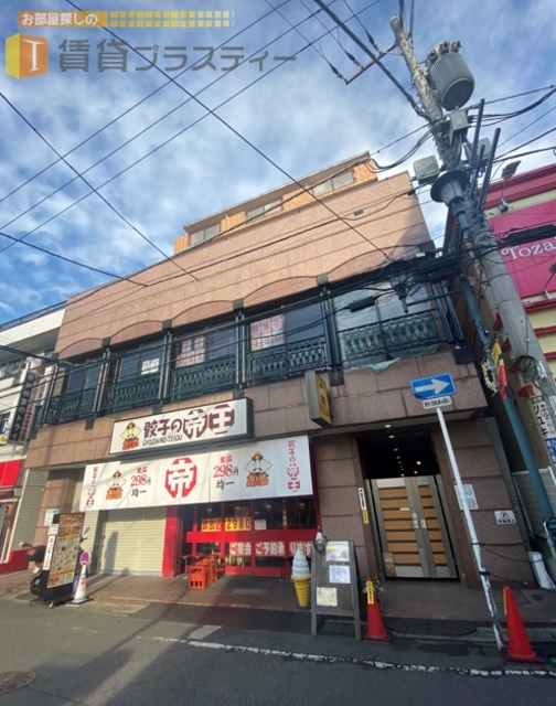 建物外観　当社の真裏。。ご案内はお任せ下さい。