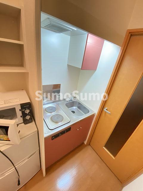 キッチン　コンパクトなキッチンで掃除もラクラク