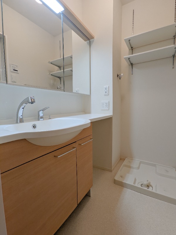 洗面設備　図面と現状に相違がある場合には現状を優先