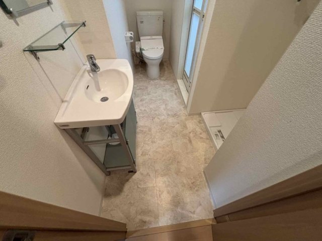 洗面設備　脱衣スペースもあります