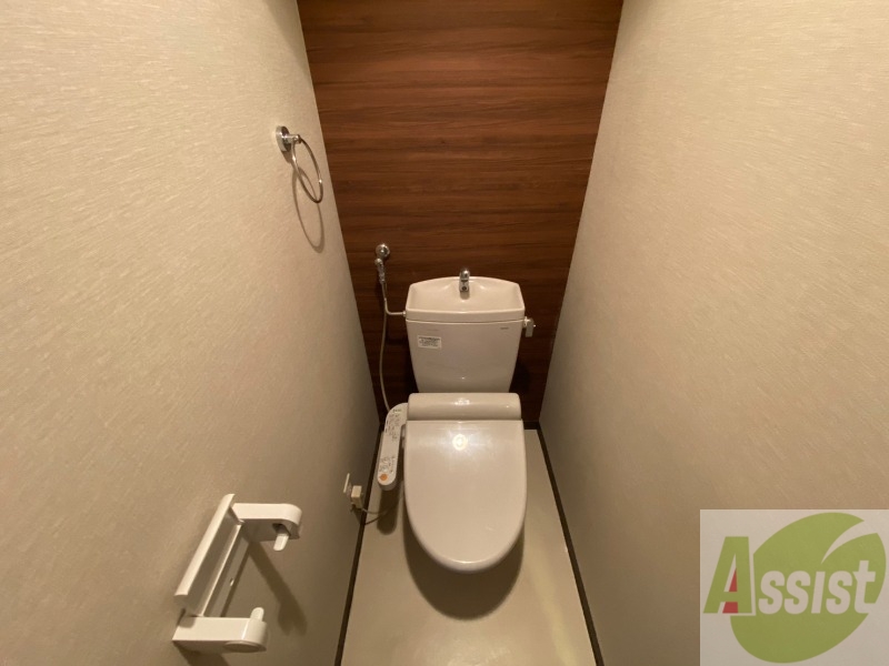 トイレ　ウォシュレット機能がついたトイレ。安心して使用できますね。