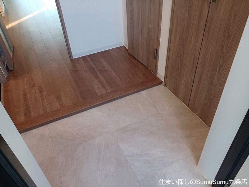 玄関　反転参照写真