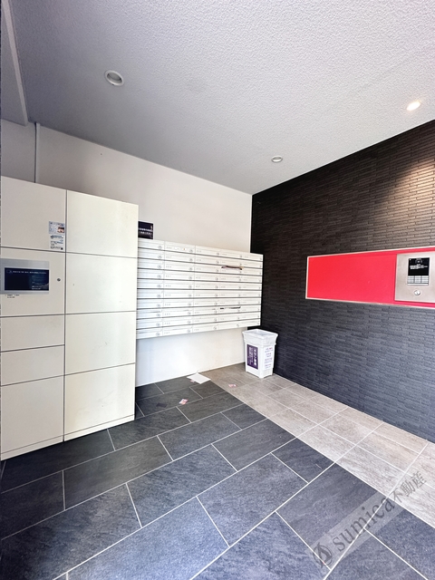 駐車場　駐輪場も屋根付きで安心♪