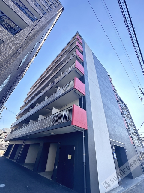 建物外観　大通り沿いで明るいマンション♪