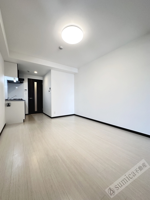 居室・リビング　ホワイトベースで明るい内装です♪