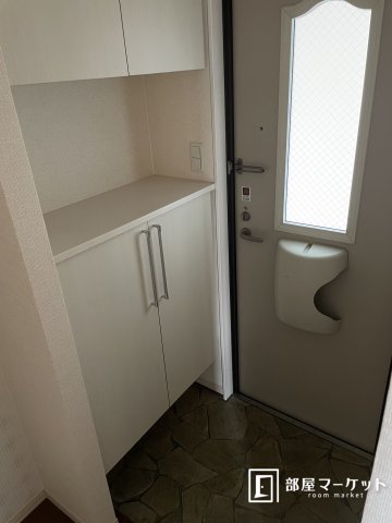 玄関　同型タイプ