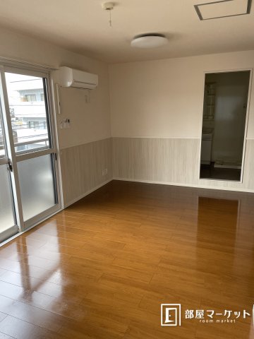 居室・リビング　同型タイプ