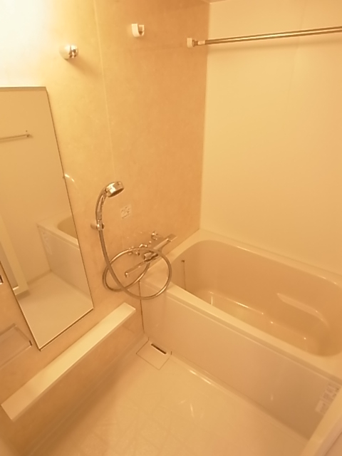 バス・シャワールーム　浴室暖房乾燥機付き