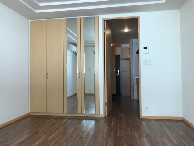 居室・リビング　お部屋は広々９.１帖♪