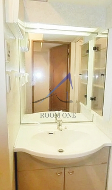 洗面設備　洗面台です。