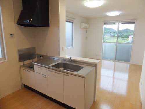 キッチン　間取り反転号室参照