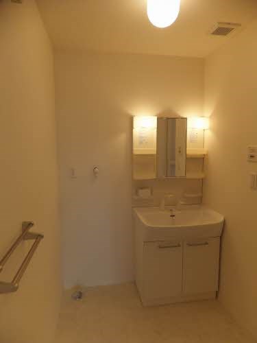 洗面設備　間取り反転号室参照