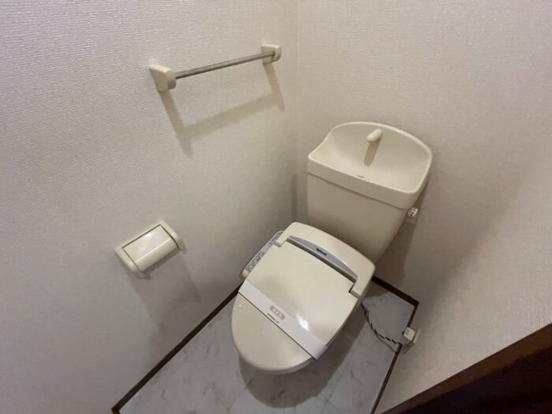 トイレ　図面と現状に相違がある場合には現状を優先