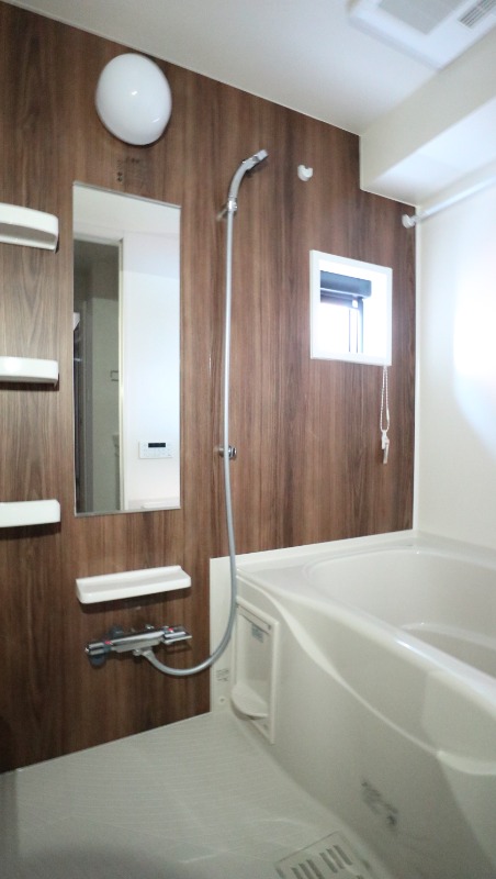 バス・シャワールーム