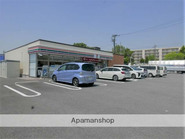 コンビニ　セブン－イレブン大府梶田町４丁目店（コンビニ）まで462m