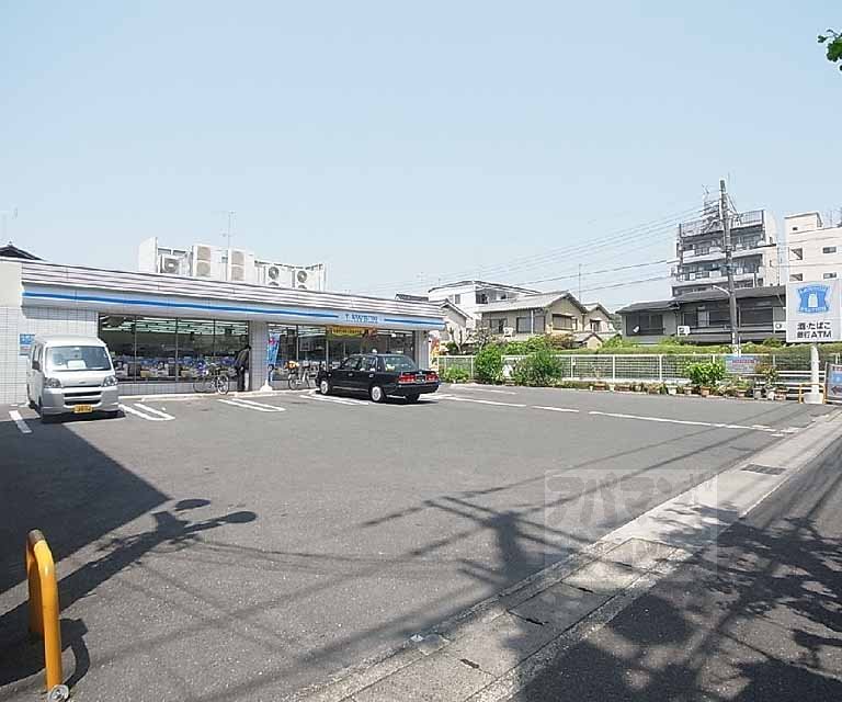 コンビニ　ローソン一乗寺宮ノ東町店（コンビニ）まで123m