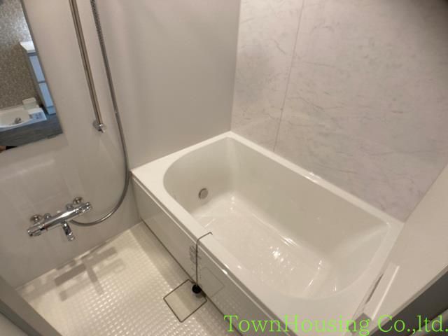 バス・シャワールーム　※写真は同タイプ住戸です。