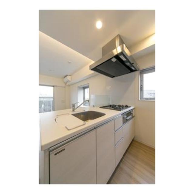 キッチン　※写真は同タイプ住戸です。