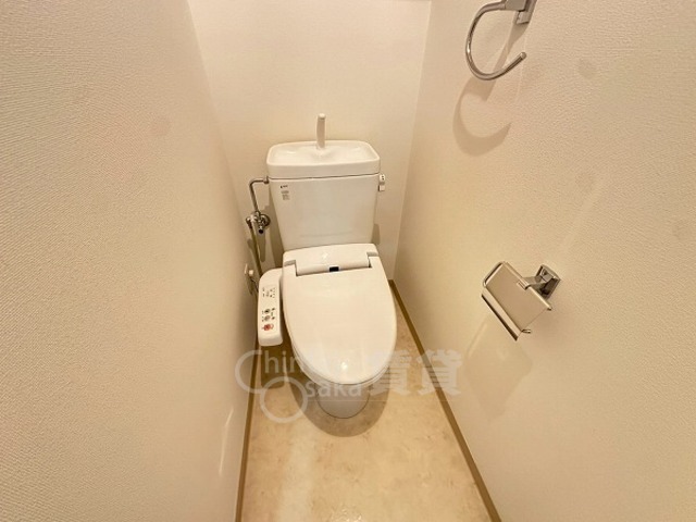 阪急千里線 豊津駅 徒歩9分 10階建 築19年のトイレ写真