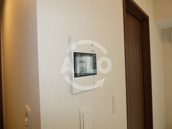 セキュリティ　コンフォリア北浜　TVモニター付きインターホン