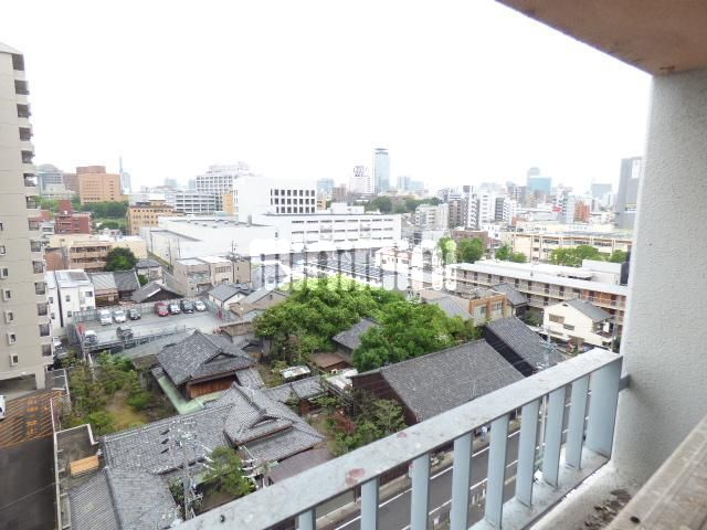 バルコニー　眺めいいですよ