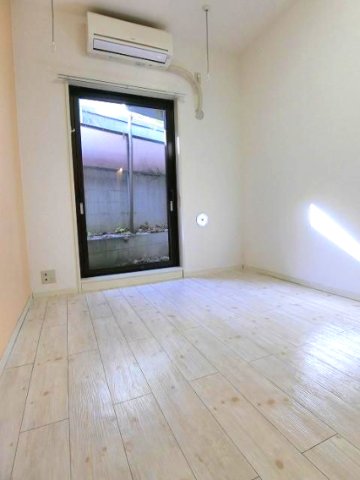 居室・リビング　☆明るいお部屋☆