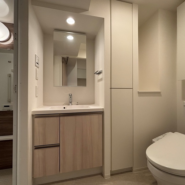 洗面設備　※写真は同タイプ住戸です。