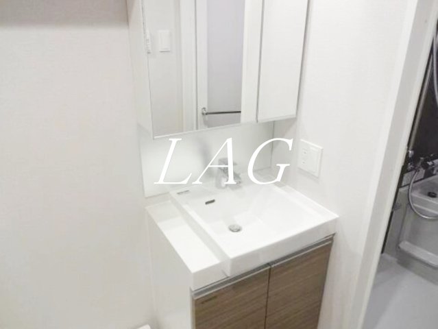 洗面設備　独立洗面台です。