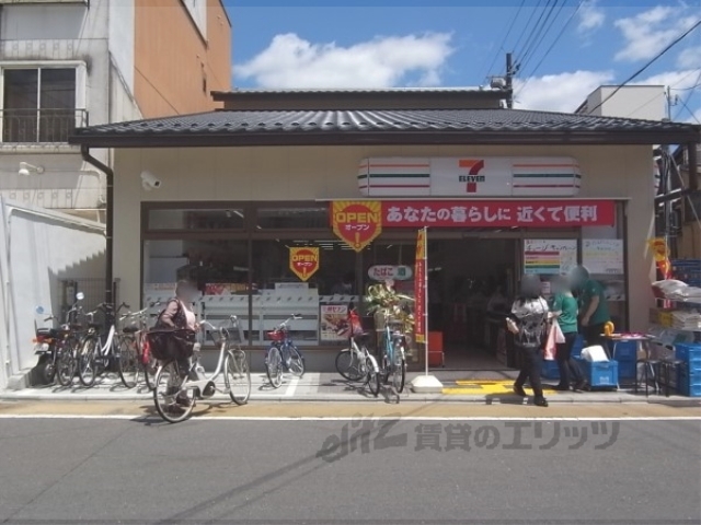 コンビニ　セブンイレブン大宮寺之内店（コンビニ）まで210m