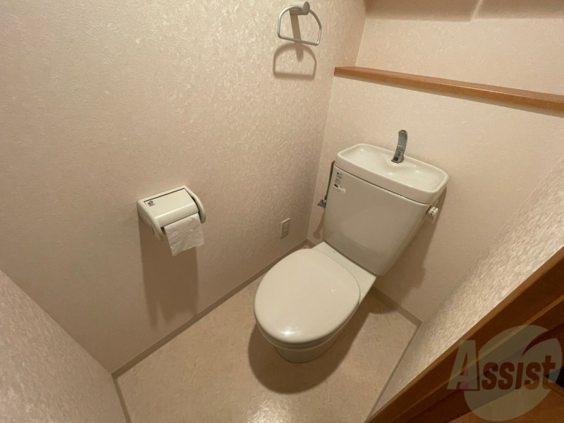 トイレ　こちらはトイレです。お手入れも楽ちんです！