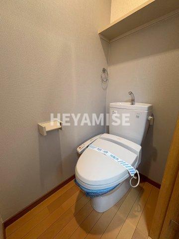 トイレ　※同物件反転タイプの写真でございます※現況を優先します※