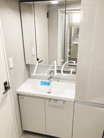 洗面設備　洗面台です。