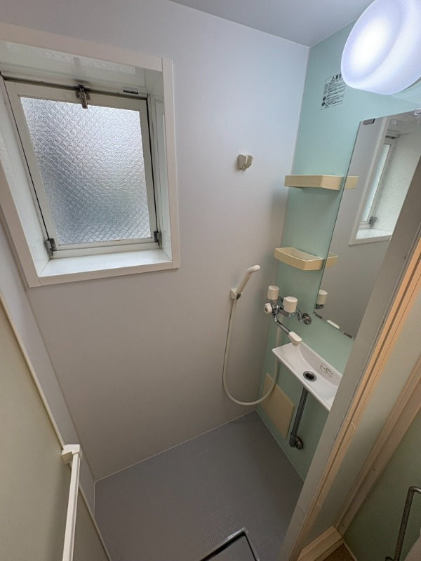 バス・シャワールーム　シャワーブース