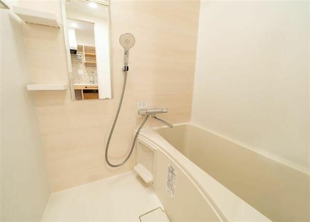 バス・シャワールーム　※別部屋参考写真